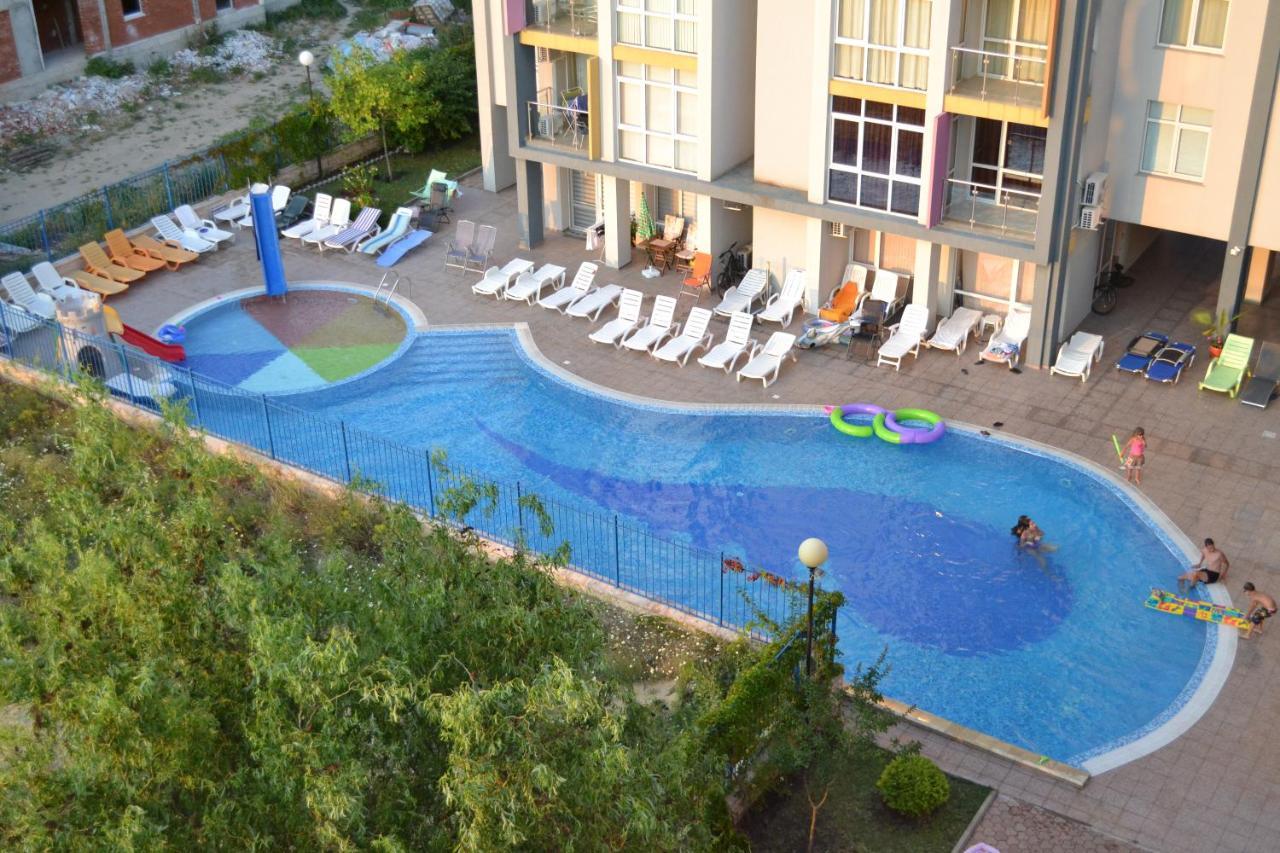 Sun City Apartments Slântsjev Brjag Eksteriør bilde